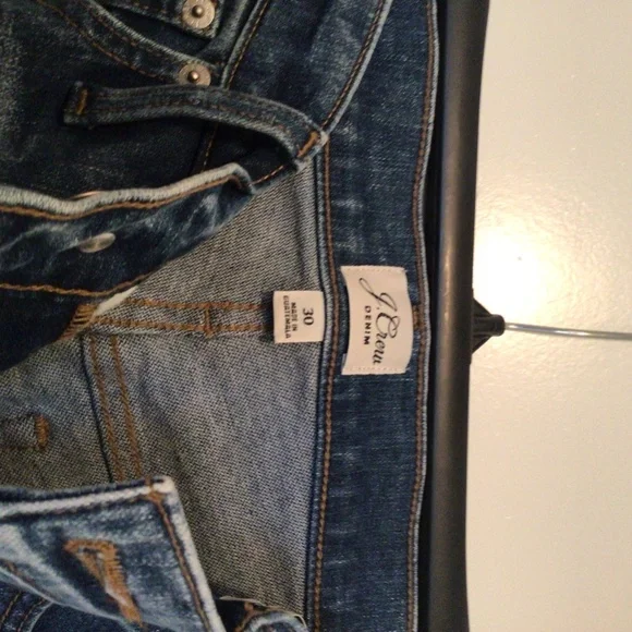 J. Crew 9” Demi-boot Cropped Jeans - Picture 4 of 8